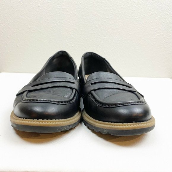 Clarks Black Leather Loafers with Tan Sole - Picture 8 of 11